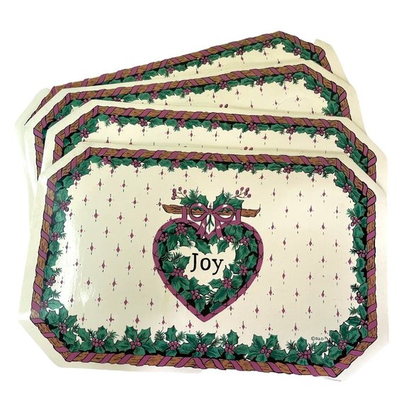 Christmas Placemat Set of 4 Holly Berries and Heart 18" x 11.75" Vintage - Picture 1 of 6